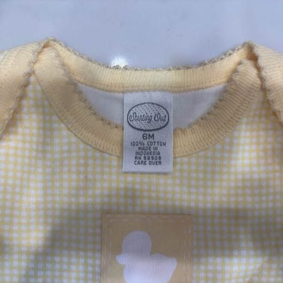 Brand new 6M duck romper - Picture 2 of 3